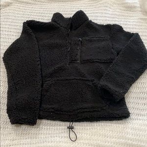 Black Sherpa Pull Over